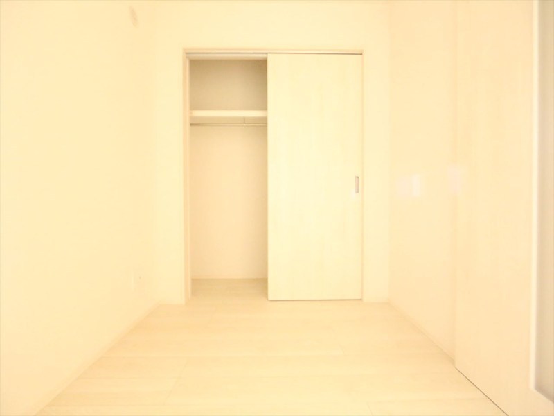 ＲＥＧＡＬＥＳＴ ＺＩＯＮ神宮の杜 洋室3帖　クローゼット付（収納充実してます）　同仕様写真