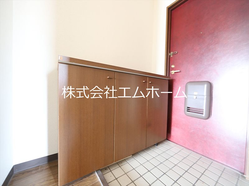 トワピエスつつじケ丘 玄関　シューズボックス付