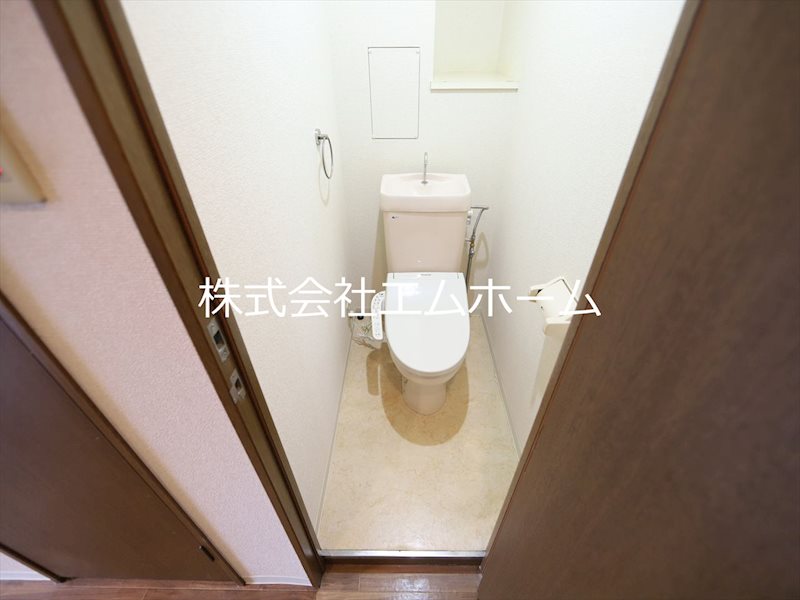 トワピエスつつじケ丘 温水洗浄暖房便座付トイレ