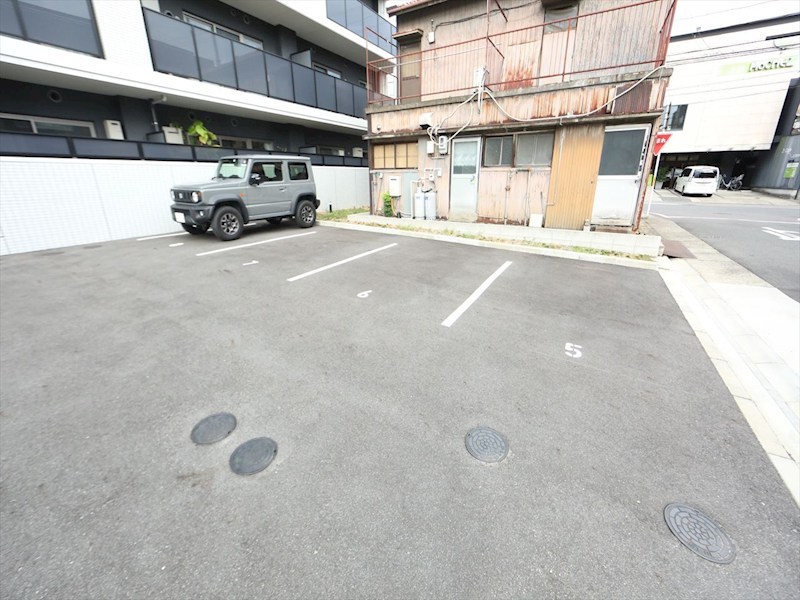 ベルスオーノ御器所 敷地内平面駐車場