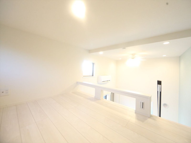 ルキシオン名古屋南 ロフト4.3帖（収納にも寝室にも使えます）　同仕様写真