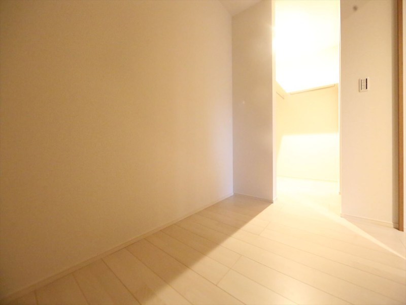 ＲＥＧＡＬＥＳＴ上小田井 洋室3.1帖　ウォークインクローゼット付　同仕様写真
