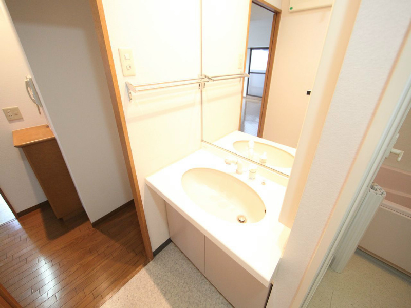 シティオ上前津 脱衣所　独立洗面台（シャンプードレッサー）
