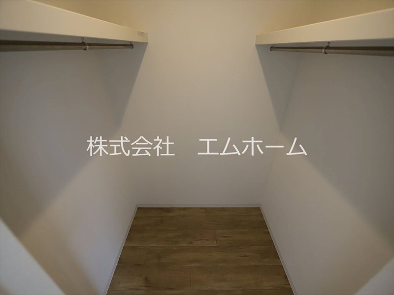 FAMILY STAGE八田（ファミリーステージ八田） ウォークインクローゼット（収納充実してます）