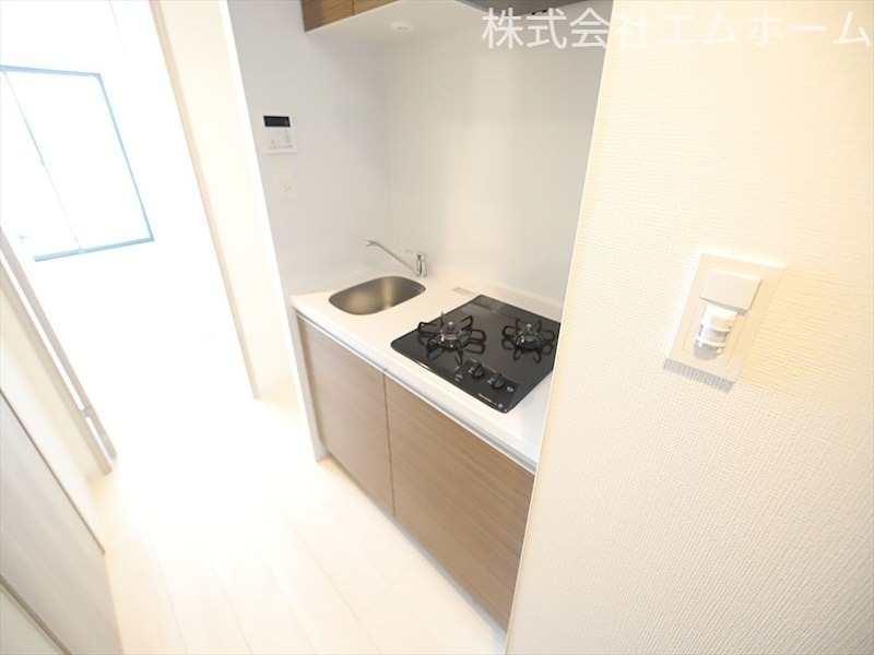 S－RESIDENCE神宮西駅前ａｓｃｅｎｔ システムキッチン（２口ガスコンロ）