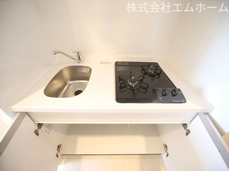 S－RESIDENCE神宮西駅前ａｓｃｅｎｔ システムキッチン（２口ガスコンロ）
