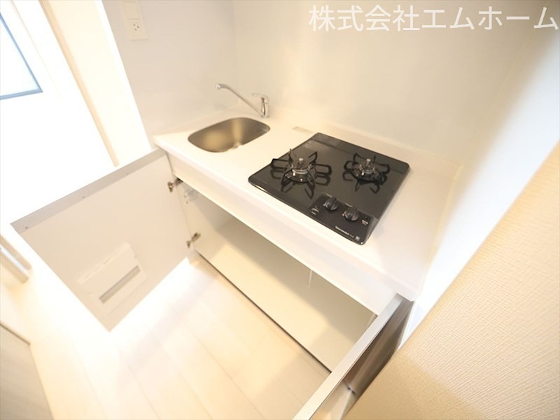 S－RESIDENCE神宮西駅前ａｓｃｅｎｔ システムキッチン（２口ガスコンロ）