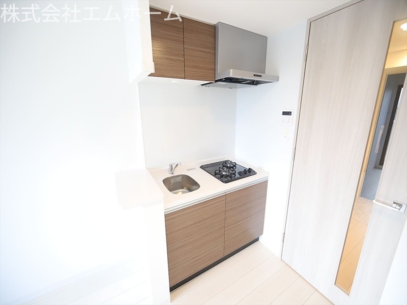 S－RESIDENCE神宮西駅前ａｓｃｅｎｔ システムキッチン（２口ガスコンロ）