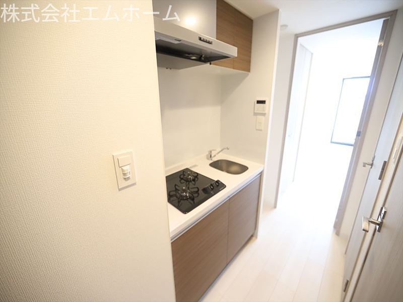 S－RESIDENCE神宮西駅前ａｓｃｅｎｔ システムキッチン（２口ガスコンロ）