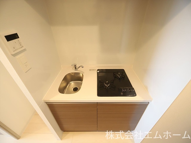 S－RESIDENCE神宮西駅前ａｓｃｅｎｔ システムキッチン（２口ガスコンロ）