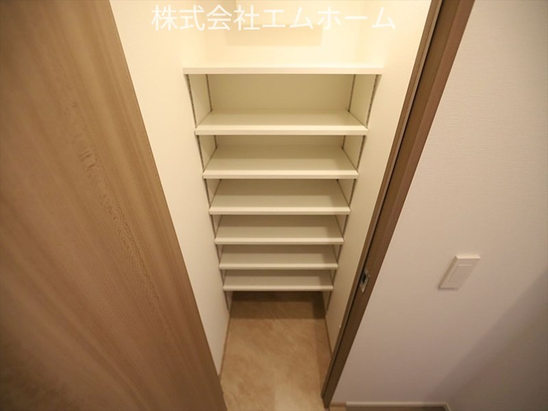 ザ・パークハビオ名古屋松原 シューズインクローク付