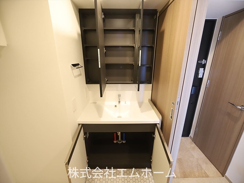 ザ・パークハビオ名古屋松原 独立洗面化粧台　シャンプードレッサー