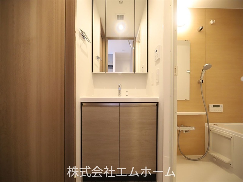 ザ・パークハビオ名古屋松原 独立洗面化粧台　シャンプードレッサー