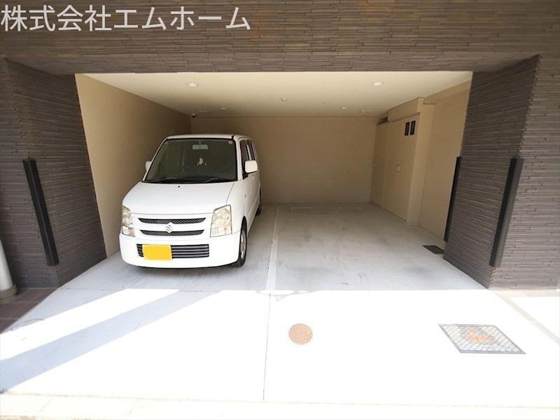 アールズコート新瑞橋駅前 敷地内駐車場