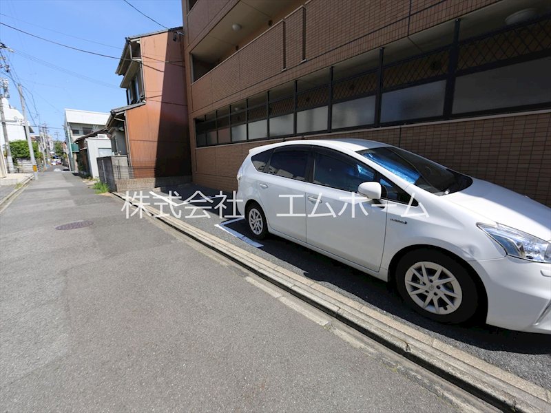 ベルドミール北畑 敷地内駐車場