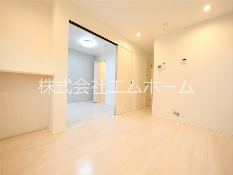 Apelila名駅南（アペリラメイエキミナミ） ＬＤＫ8.1帖　洋室3.9帖とつなげても使えます　同型写真