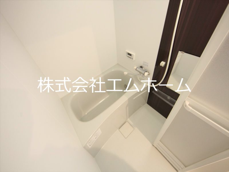 Apelila名駅南（アペリラメイエキミナミ） 浴室暖房乾燥機付　追い焚き・オートバス機能付お風呂　同型写真