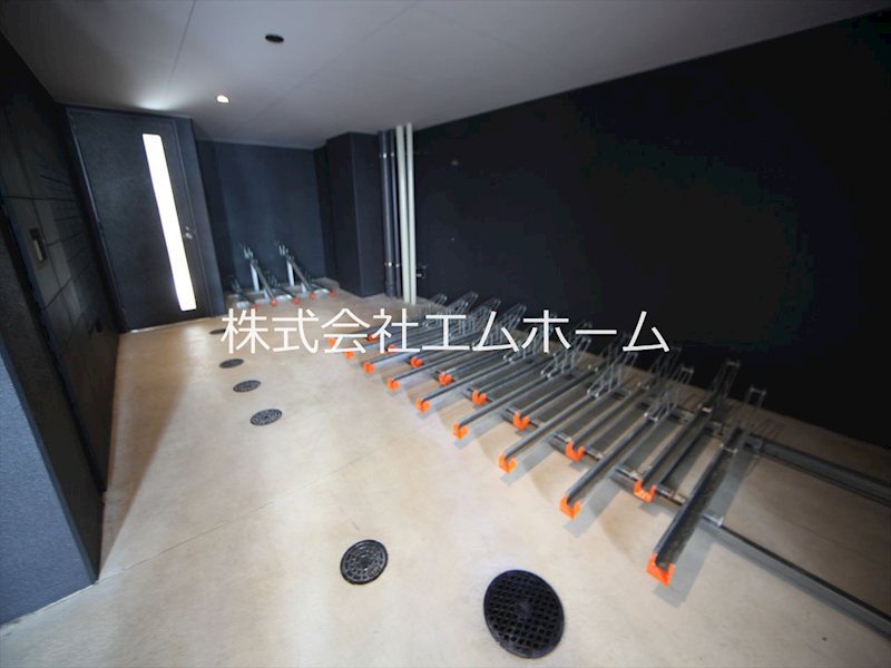 プレイズシード名駅北 屋内駐輪場置き場