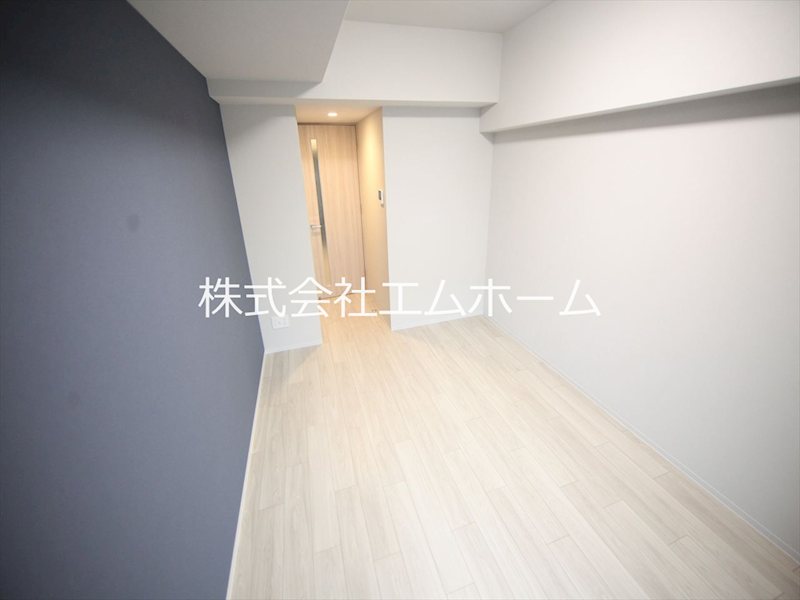 プレイズシード名駅北 洋室8帖　クローゼット付（収納充実してます）