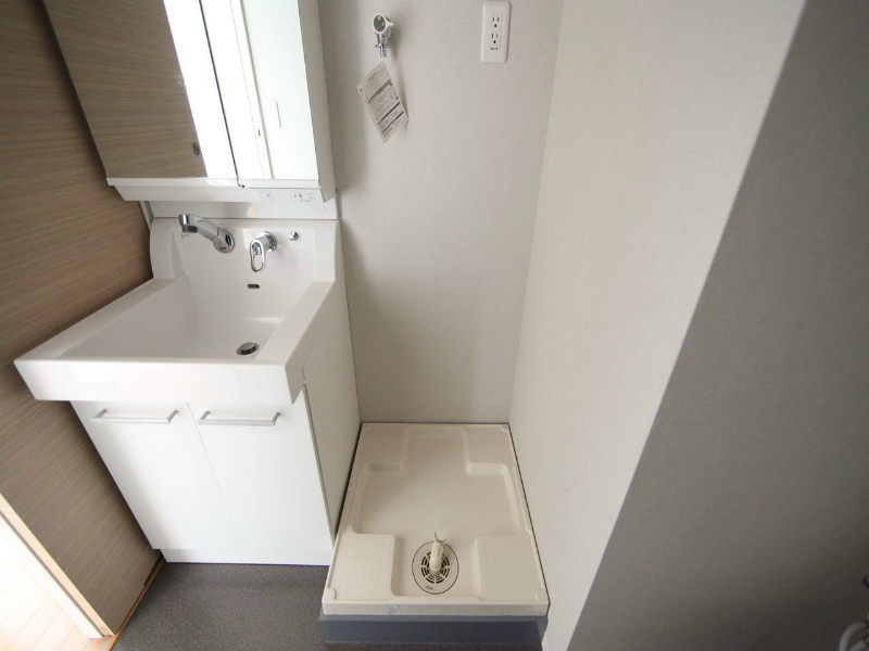 ａＬＡＴＯ白壁 脱衣所　独立洗面台（シャンプードレッサー）洗濯機用意できます