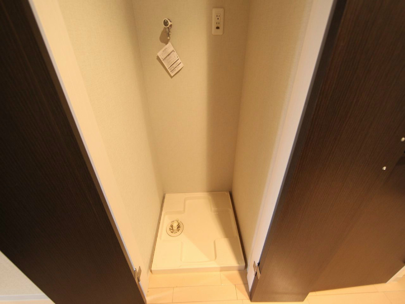 ａＬＡＴＯ白壁 室内洗濯機置き場