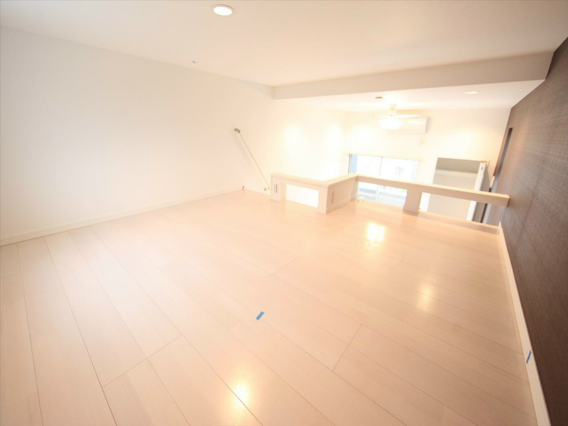 Ｃｏｕｎｔｒｙ ｖｉｌｌａ（カントリーヴィラ） ロフト6帖（収納にも寝室にも使えます）