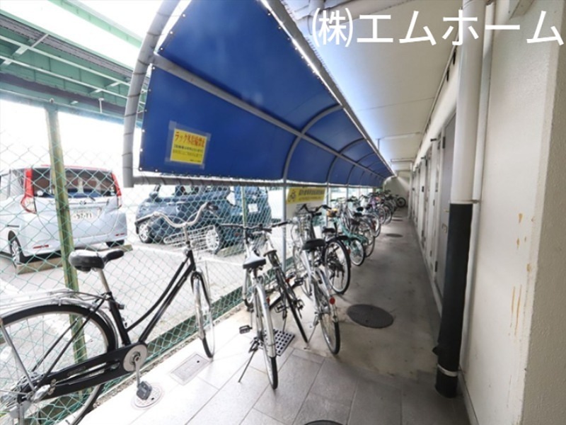 Vita六番町 駐輪場
