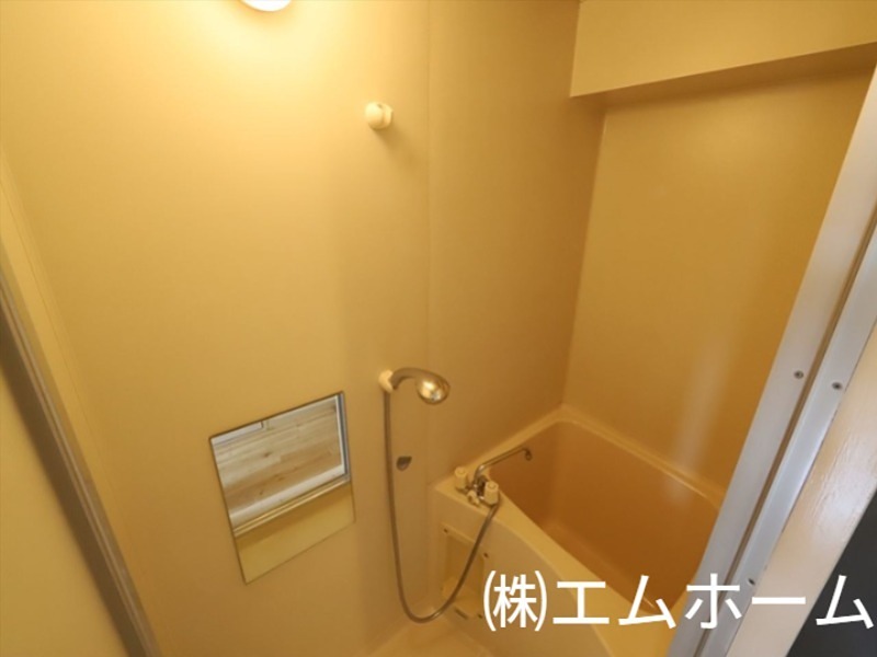 Vita六番町 浴室　バストイレ別