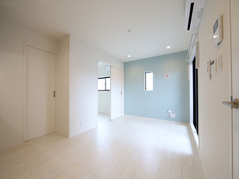 （仮称）ハーモニーテラス西又兵ヱ町四丁目 ＬＤＫ9.9帖　システムキッチン　エアコン完備　同仕様写真