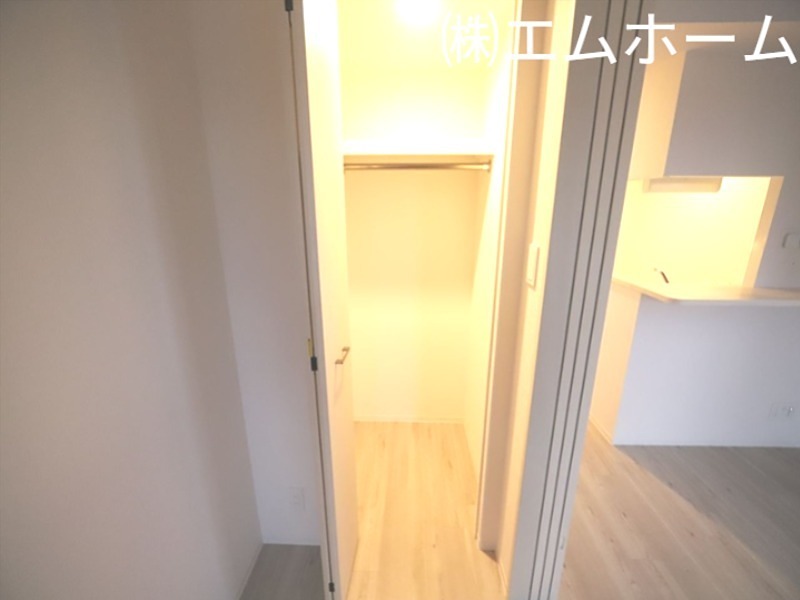 エスリード金山ル・グラン ウォークインクローゼット　収納充実してます