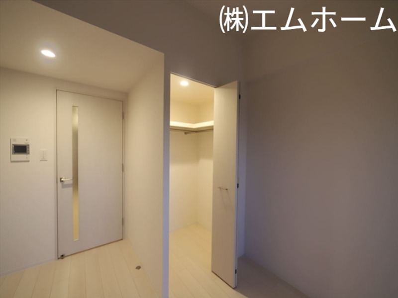 エスリード金山ル・グラン ウォークインクローゼット　収納充実してます