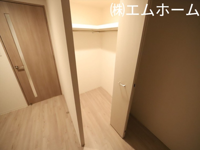 エスリード金山ル・グラン ウォークインクローゼット　収納充実してます