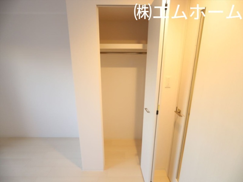 エスリード金山ル・グラン ウォークインクローゼット　収納充実してます