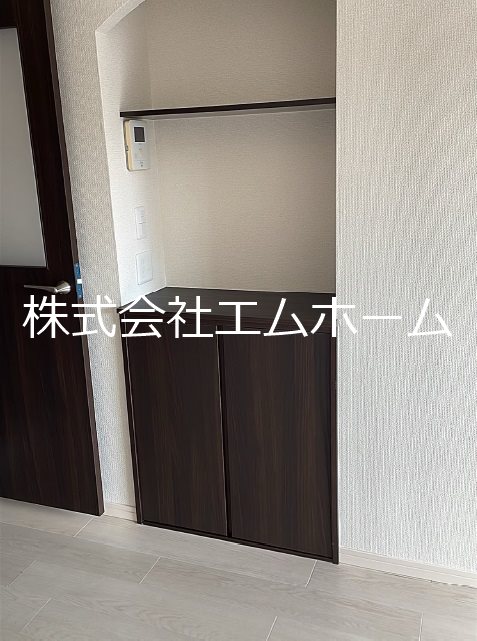 ソフィア小牧 ＬＤＫにある収納棚