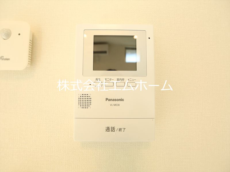 グランテラス烏森 ＴＶモニター付インターホン　同型写真