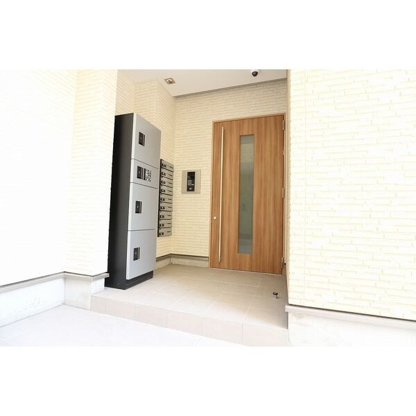 ＲＥＧＡＬＥＳＴ守山III オートロック付　宅配ＢＯＸ有り