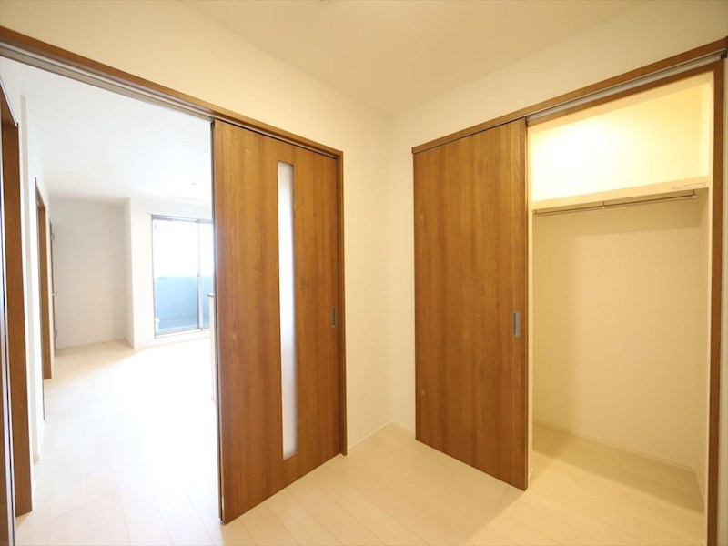 ＲＥＧＡＬＥＳＴ名古屋駅前 洋室3.5帖　ウォークインクローゼット付　同仕様写真