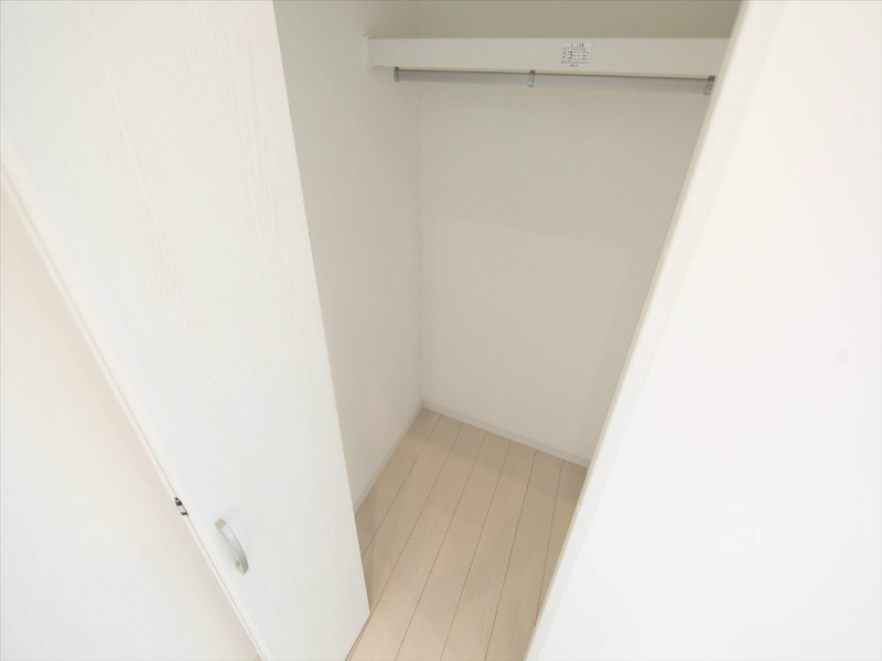 ＣｏｚｙＨｏｕｓｅ清水 クローゼット（収納充実してます）