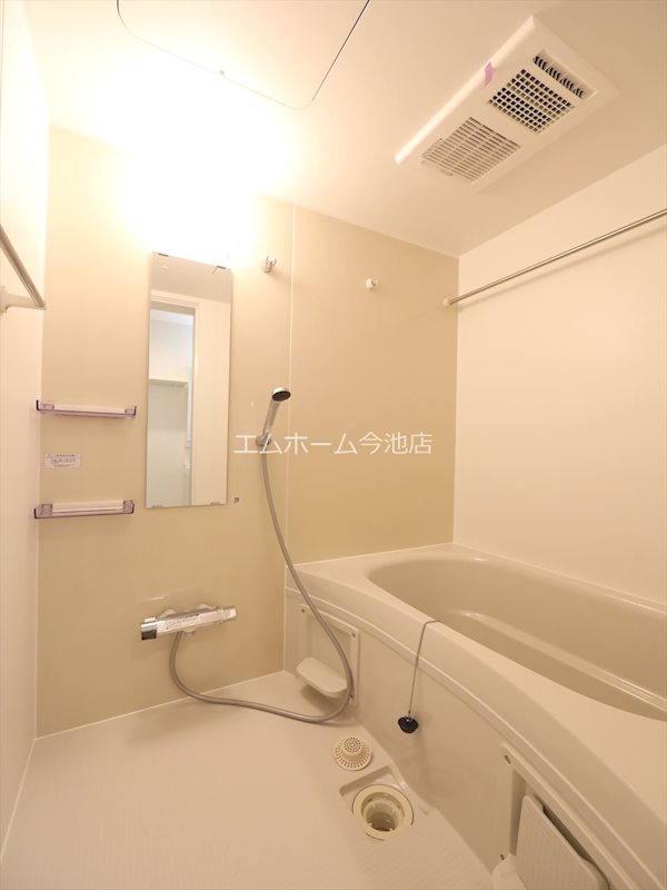 REGALEST WOOD TERRACE JOSHIN 追い焚き・浴室暖房乾燥機能付バス　同仕様写真