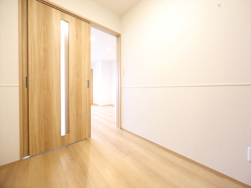 REGALEST WOOD TERRACE JOSHIN 洋室3.2帖　クローゼット付　同仕様写真