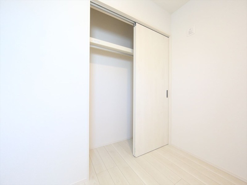 ＲＥＧＡＬＥＳＴ ＤＵＯ クローゼット（収納充実してます）　同仕様写真